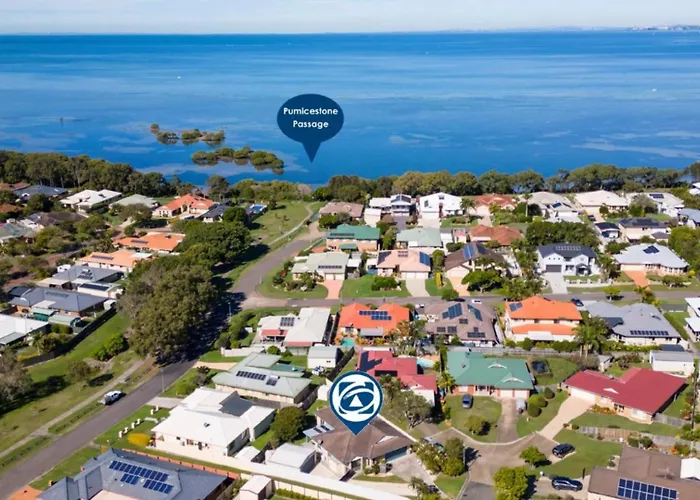 Family Holiday Home At Sandstone Point